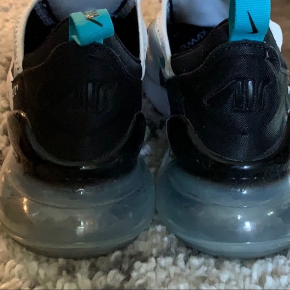 Air Max 270 - Picture 3 of 6